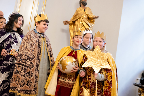 Sternsinger bei eEBS Grünwidl / Erzdiözese Wien/ Schönlaub, Stephan Schönlaub